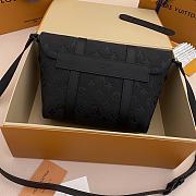 LV Christopher Messenger Taurillon Monogram Black M28324 - 29x25x9cm - 2