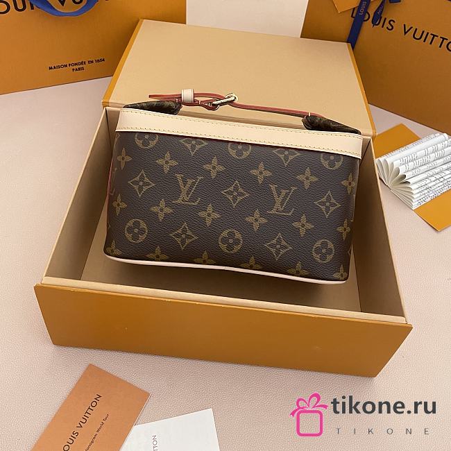 LV Cruiser Toiletry Bag Monogram Canvas M15350 - 22x13.5x12cm - 1