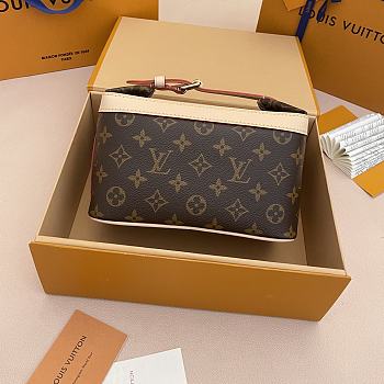 LV Cruiser Toiletry Bag Monogram Canvas M15350 - 22x13.5x12cm