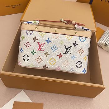 LVxTM Cruiser Toiletry Bag White/Multicolor M27900 - 22x13.5x12cm