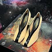 Chanel Pumps Suede Kidskin & Patent Calfskin Beige & Black 95mm - 3