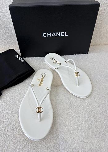 Chanel Thongs Lamskin White