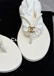 Chanel Thongs Lamskin White - 5