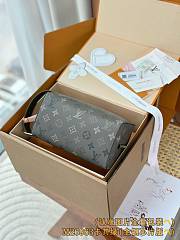 LV Dopp Kit Monogram Surplus Canvas Khaki Green - 38x44x12.5cm - 6