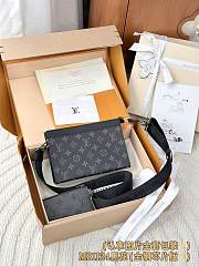 LV Gaston Wearable Wallet Monogram Eclipse M81124 - 22x14.5x4.5cm - 5