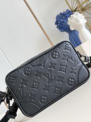 LV Trocadero Wearable Wallet Monogram Shadow Black M26737 - 20x13x6.5cm - 5