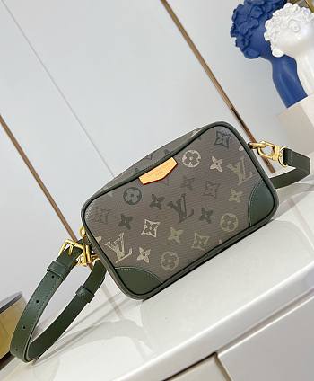 LV Trocadero Wearable Wallet Monogram Surplus Canvas Khaki M26937 - 20x13x6.5cm