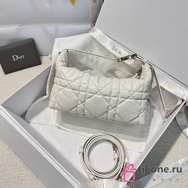 Dior Medium Nomad Bag White Macro Macrocannage Calfskin - 22x13x9.5cm - 1