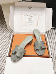 Hermes Oasis Sandal Shiny Lizard Gray 5cm  - 2