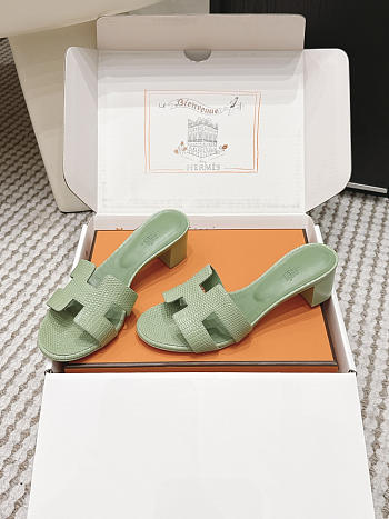 Hermes Oasis Sandal Shiny Lizard Light Green 5cm 