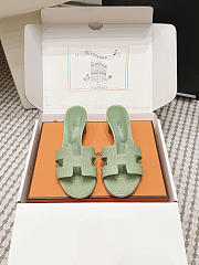 Hermes Oasis Sandal Shiny Lizard Light Green 5cm  - 6