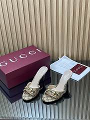 Gucci Women's Slide Sandal With Horsebit Beige And Dark Brown GG Canvas 8.5cm - 6