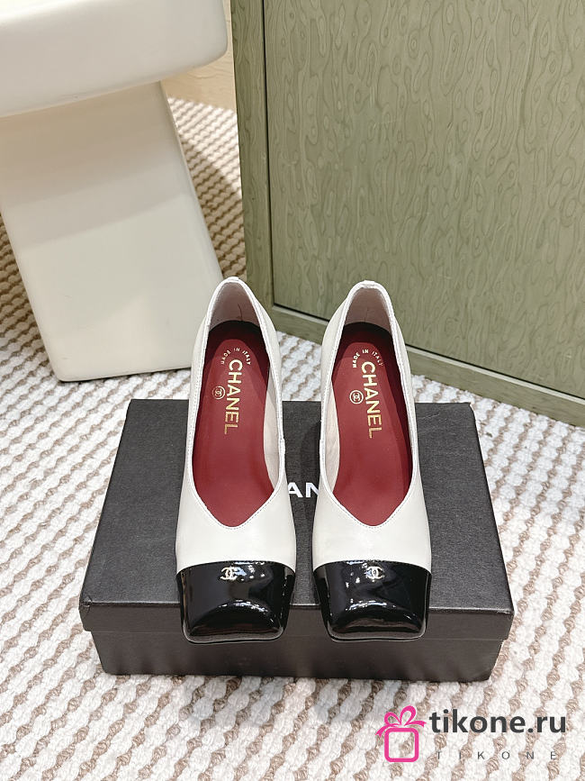 Chanel Pumps Lambskin & Patent Calfskin White & Black 90mm - 1