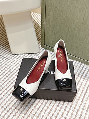 Chanel Pumps Lambskin & Patent Calfskin White & Black 90mm - 3