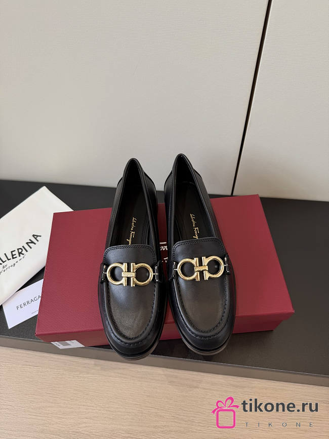 Ferragamo Moccasin With Gancini Ornament Calfskin Black  - 1