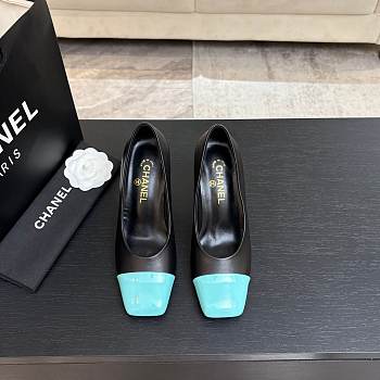 Chanel Pumps Lambskin & Patent Calfskin Black & Green 90mm