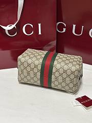 Gucci Savoy Medium Toiletry Case Beige And Brown GG Canvas - 26x12.5x12cm - 5