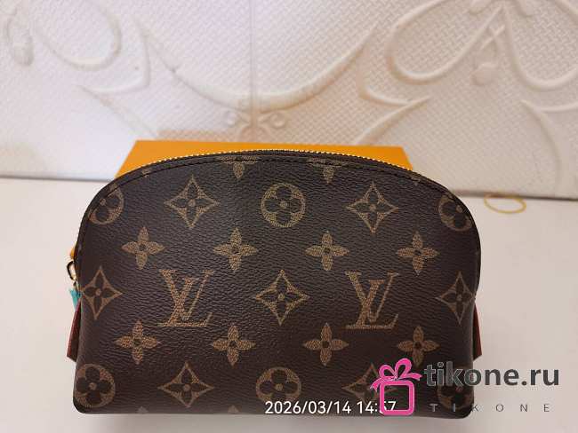 Gift LV Cosmetic Pouch Monogram Canvas - 1