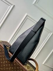 LV Duo Slingbag Monogram Midnight Canvas Black M28399 - 20x42x6cm - 3