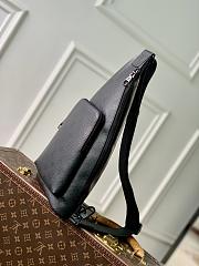 LV Duo Slingbag Monogram Midnight Canvas Black M28399 - 20x42x6cm - 2