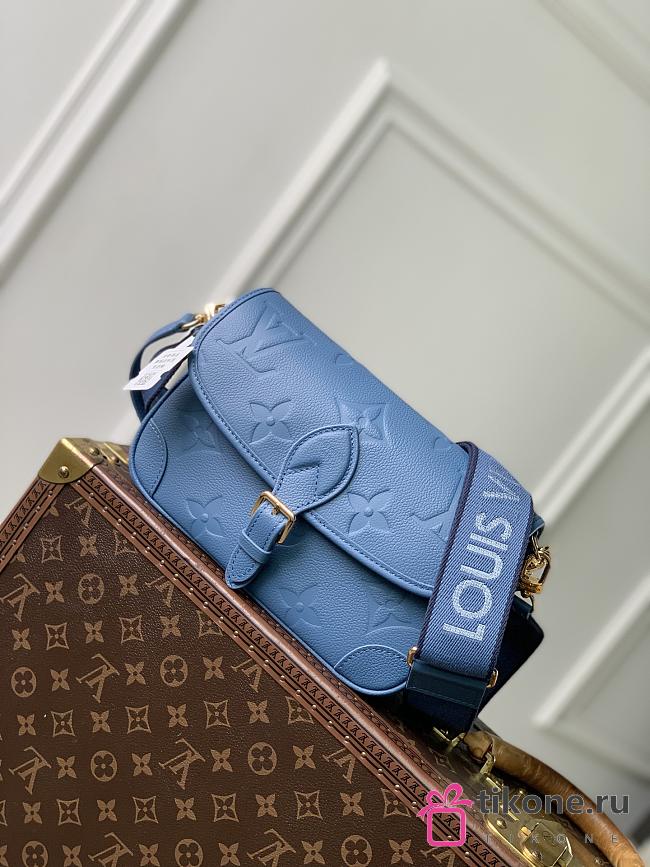 LV Diane Monogram Empreinte Blue Jean M27362 - 24x15x9cm - 1