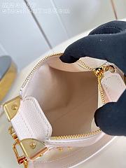 LV Side Trunk PM Calf Leather Chalk M27438 - 19x12.5x7.5cm - 2