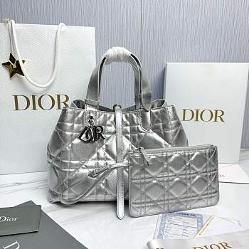 Medium Dior Toujours Bag Silver-Tone Iridescent Metallic Macrocannage Calfskin - 28.5x21.5x17cm