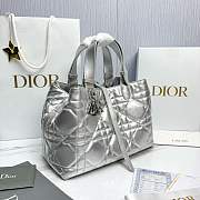 Medium Dior Toujours Bag Silver-Tone Iridescent Metallic Macrocannage Calfskin - 28.5x21.5x17cm - 3
