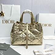 Medium Dior Toujours Bag Metallic Gold-Tone Macrocannage Calfskin - 28.5x21.5x17cm - 2