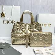 Medium Dior Toujours Bag Metallic Gold-Tone Macrocannage Calfskin - 28.5x21.5x17cm - 3