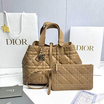 Medium Dior Toujours Bag Light Gold-Tone Macrocannage Calfskin - 28.5x21.5x17cm