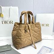 Medium Dior Toujours Bag Light Gold-Tone Macrocannage Calfskin - 28.5x21.5x17cm - 4