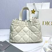 Medium Dior Toujours Bag Latte Macrocannage Calfskin - 28.5x21.5x17cm - 5