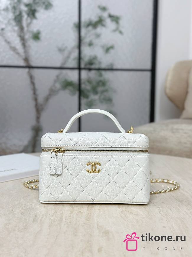Chanel Vanity with Chain Grained Shiny Calfskin & Gold-Tone Metal White 25747 - 19.5x17x5cm - 1