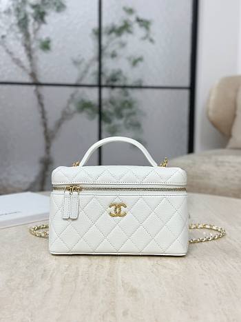Chanel Vanity with Chain Grained Shiny Calfskin & Gold-Tone Metal White 25747 - 19.5x17x5cm