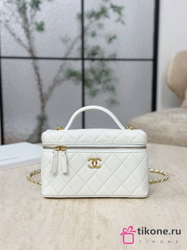 Chanel Vanity with Chain Grained Shiny Calfskin & Gold-Tone Metal White 25748 - 19.5x17x5cm - 1