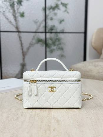 Chanel Vanity with Chain Grained Shiny Calfskin & Gold-Tone Metal White 25748 - 19.5x17x5cm