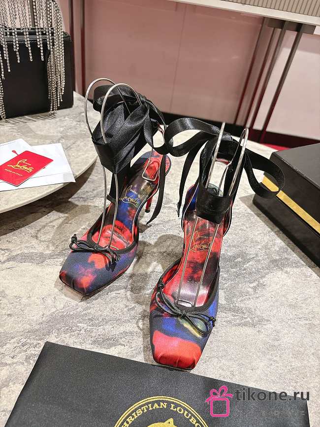 Christian Louboutin Crepe Satin Roses Cassia Lace Up 100 Pumps Multicolor - 1