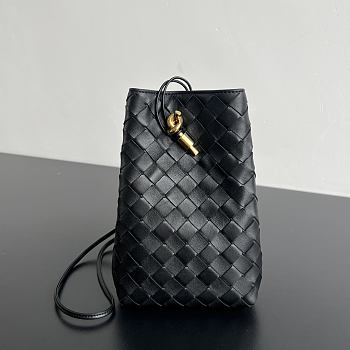 Bottega Veneta Andiamo Phone Pouch Black - 21.5x14x7cm