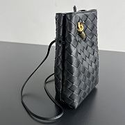 Bottega Veneta Andiamo Phone Pouch Black - 21.5x14x7cm - 2