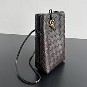 Bottega Veneta Andiamo Phone Pouch Chocolate - 21.5x14x7cm - 5