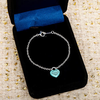 Return to Tiffany Full Heart Bracelet in Sterling Silver with Tiffany Blue