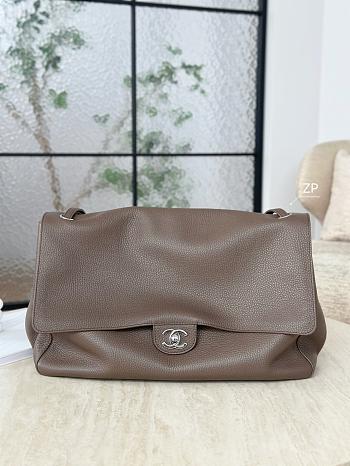 Chanel Maxi Flapbag Grained Calfskin & Silver Metal Light Brown - 38.5x26x11cm