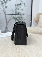 Chanel Maxi Flapbag Grained Calfskin & Silver Metal Black - 32x19.5x10cm - 4