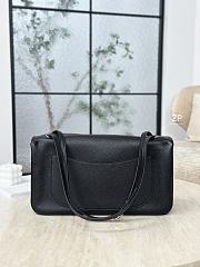 Chanel Maxi Flapbag Grained Calfskin & Silver Metal Black - 32x19.5x10cm - 6