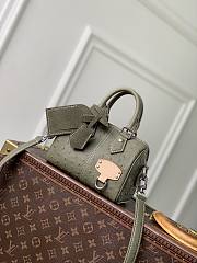 LV Speedy 18 Bandouliere Ostrich Leather Khaki Green N89151 - 18x12x10cm - 1