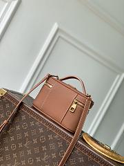 LV Low Key Vanity Pouch Brown M27505 - 19x12x5.5cm - 2
