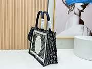 Medium Dior Book Tote with Strap Blue Dior Oblique Embroidery and White Lace - 36x27.5x16.5cm - 4