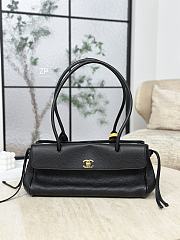 Chanel Small Tote Grained Calfskin & Gold-Tone Metal Black - 30.5x15x11.5cm - 1