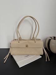 Chanel Small Tote Grained Calfskin & Gold-Tone Metal Beige - 30.5x15x11.5cm - 2